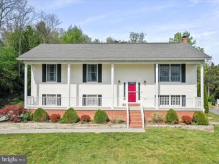 1204 S FORK DR, Front Royal, VA 22630