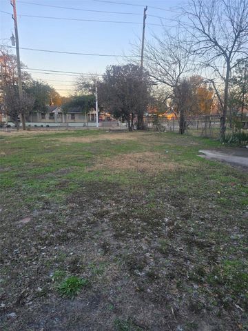 4615 Fulton Street, Houston, TX 77009