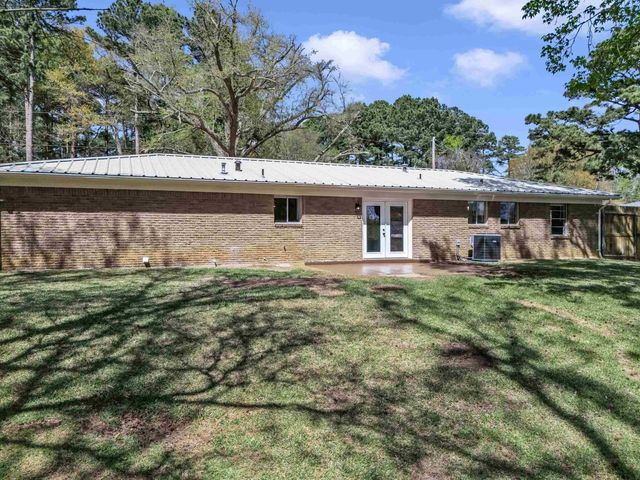 310 Solti, Longview, TX 75605