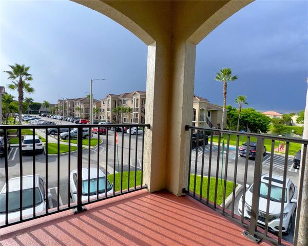 22441 SW 88th Place 201-5, Cutler Bay, FL 33190