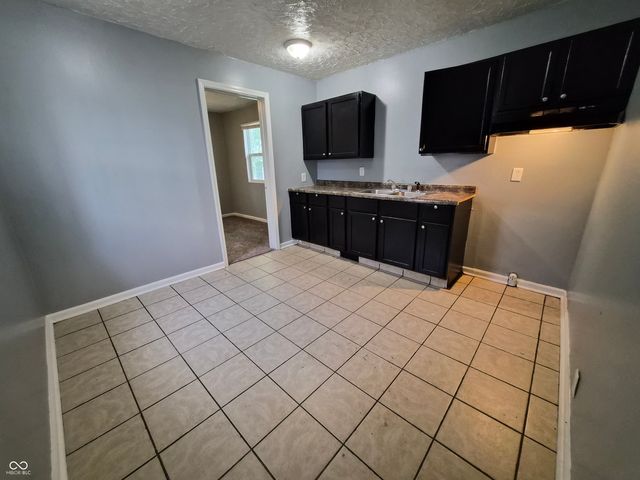 647 N Berwick Avenue, Indianapolis, IN 46222