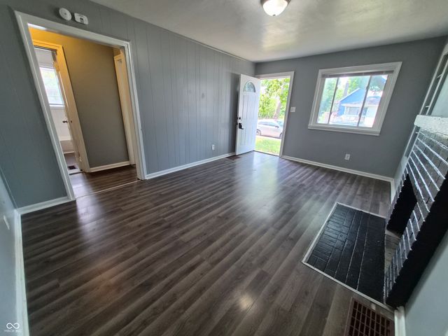 647 N Berwick Avenue, Indianapolis, IN 46222