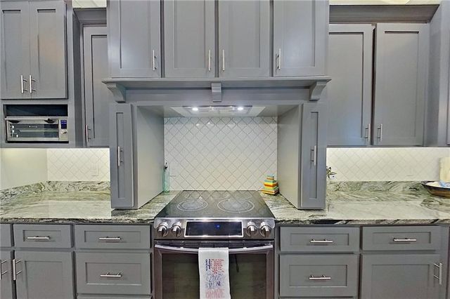 1296 N River Oaks Drive, Blackshear, GA 31516