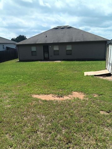 18 Bracey Cir, Little Rock, AR 72204