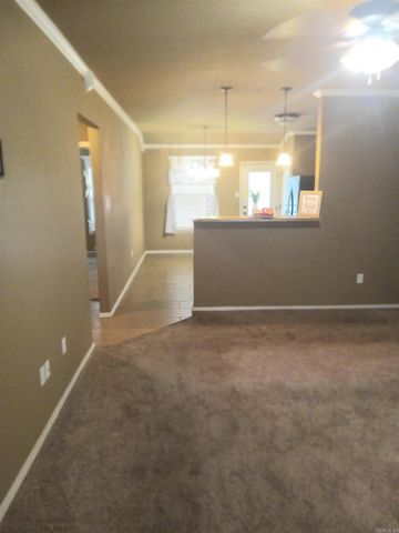 18 Bracey Cir, Little Rock, AR 72204