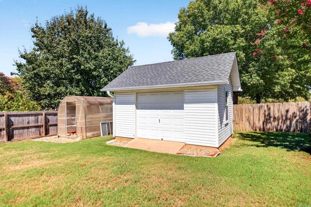 16 Shiloh N, Cabot, AR 72023
