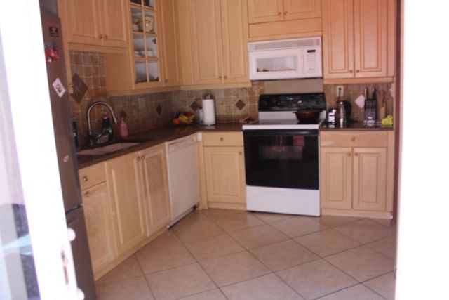 455 NW 68th Avenue 702, Plantation, FL 33317