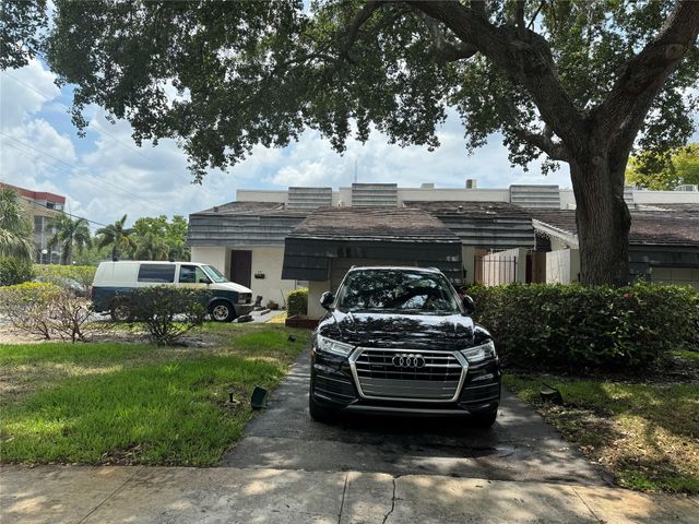 455 NW 68th Avenue 702, Plantation, FL 33317