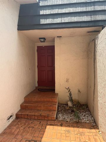 455 NW 68th Avenue 702, Plantation, FL 33317