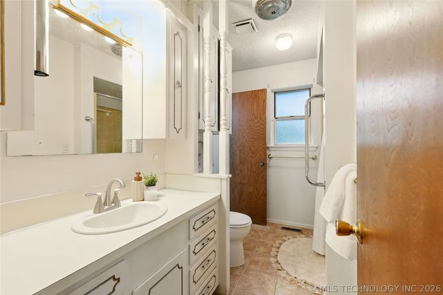 73645 Cyclone Circle, Wagoner, OK 74467