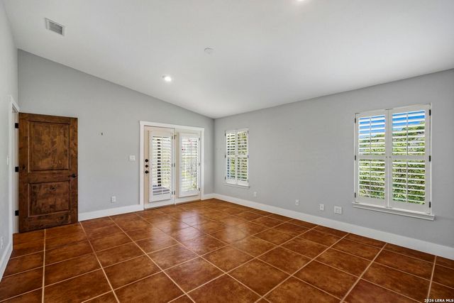 145 Valley Home, Comfort, TX 78013