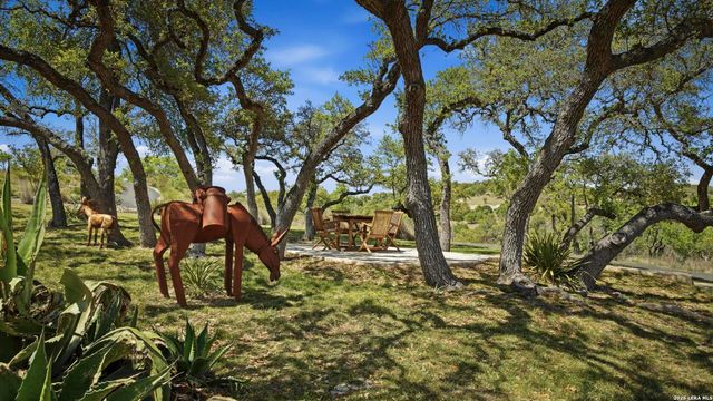 145 Valley Home, Comfort, TX 78013
