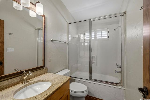145 Valley Home, Comfort, TX 78013
