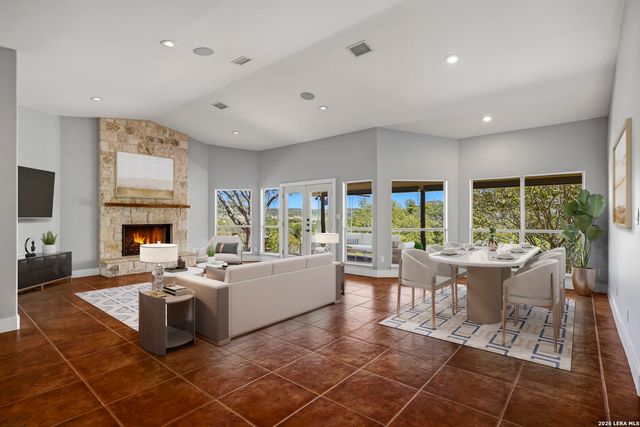 145 Valley Home, Comfort, TX 78013