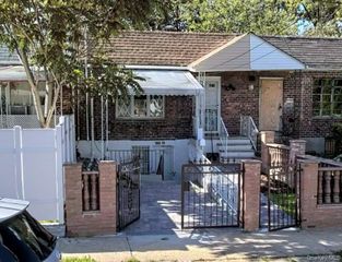 153-17 111 Avenue, Jamaica, NY 11433