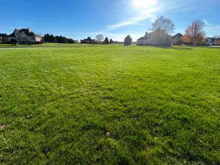 1800 Bramble Trace, Chesterton, IN 46304