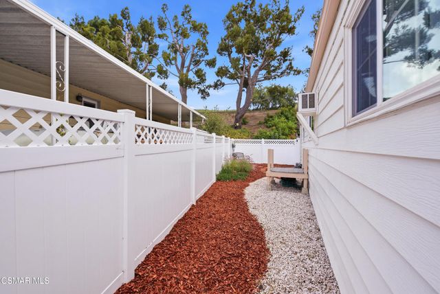 24 La Encina, Newbury Park, CA 91320