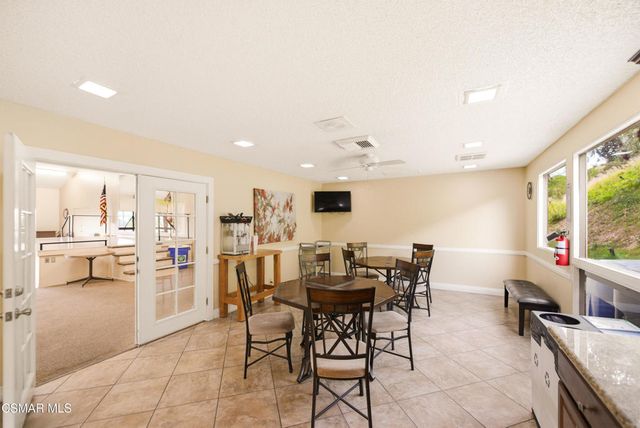 24 La Encina, Newbury Park, CA 91320