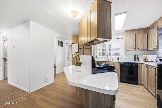 24 La Encina, Newbury Park, CA 91320