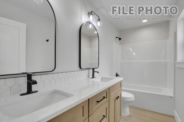 2105 N Sipple Rd, Spokane Valley, WA 99212