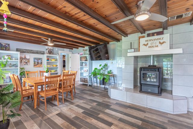 6188 Happy Valley Road, Anderson, CA 96007