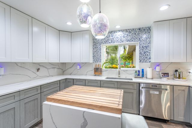 6188 Happy Valley Road, Anderson, CA 96007