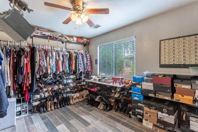 6188 Happy Valley Road, Anderson, CA 96007