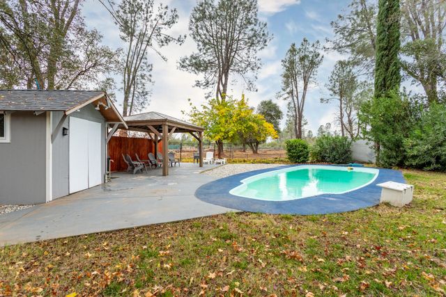 6188 Happy Valley Road, Anderson, CA 96007