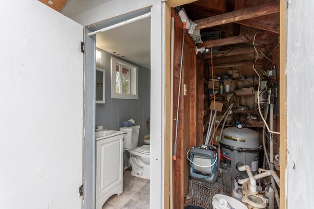 6188 Happy Valley Road, Anderson, CA 96007