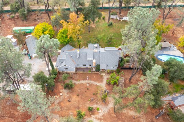 6188 Happy Valley Road, Anderson, CA 96007