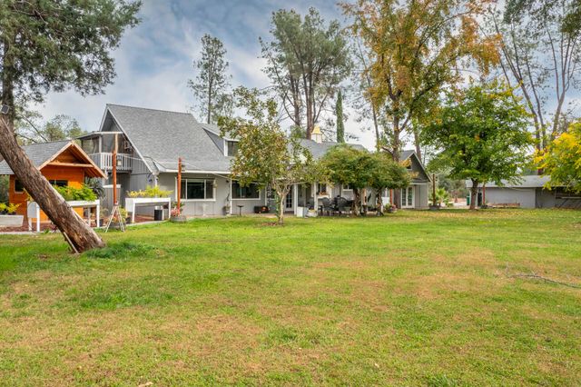 6188 Happy Valley Road, Anderson, CA 96007