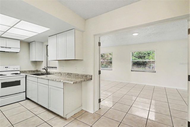 136 W CEDARWOOD CIRCLE, Kissimmee, FL 34743