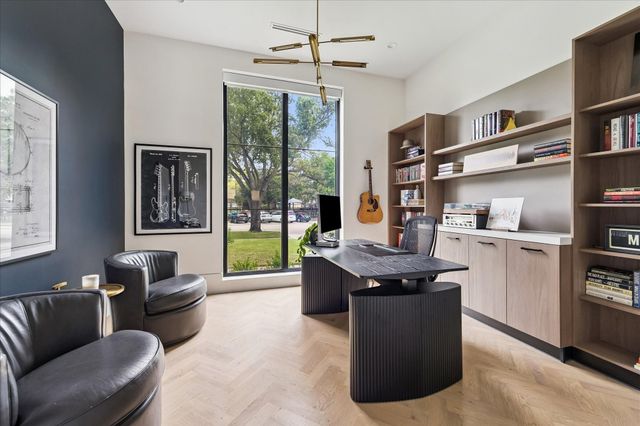 3711 University Boulevard, Southside Place, TX 77005