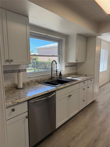 2077 ENVOY COURT, Clearwater, FL 33764