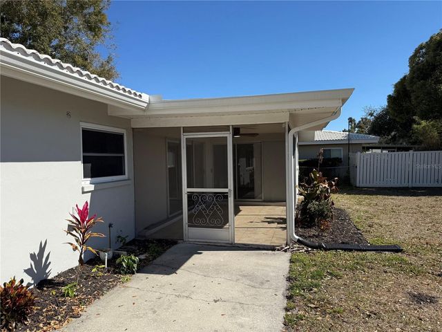 2077 ENVOY COURT, Clearwater, FL 33764