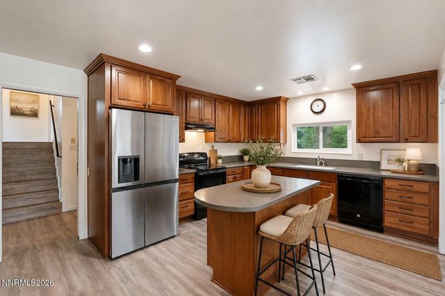 2490 W Moana Lane, Reno, NV 89509