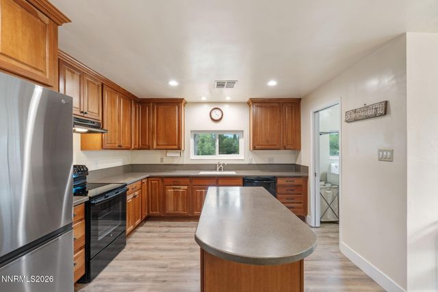 2490 W Moana Lane, Reno, NV 89509