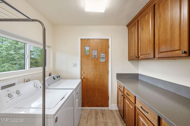 2490 W Moana Lane, Reno, NV 89509