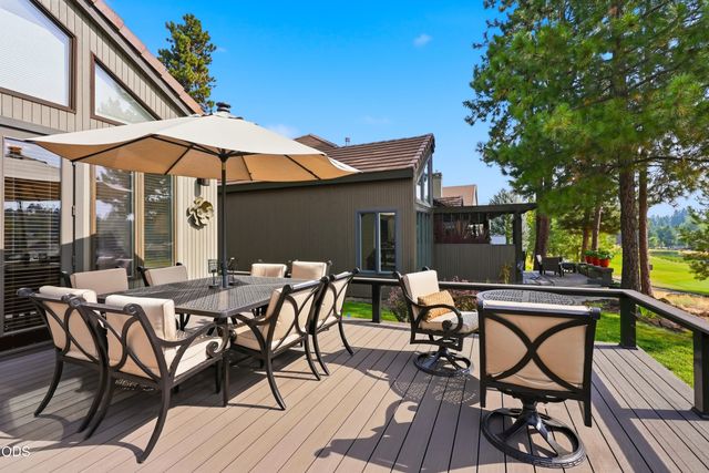 61927 Fall Creek Loop, Bend, OR 97702