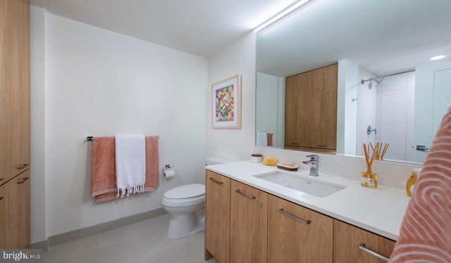 4710 ELM ST #2B-E-0204, Bethesda, MD 20814