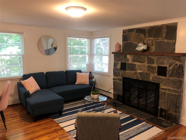 69 Hill Drive, Riverhead, NY 11901