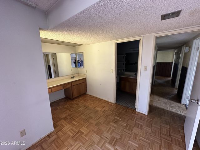 4808 N 63RD Drive, Phoenix, AZ 85033