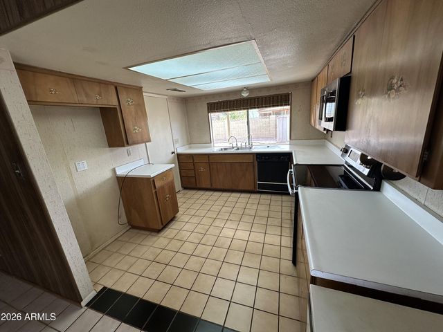 4808 N 63RD Drive, Phoenix, AZ 85033