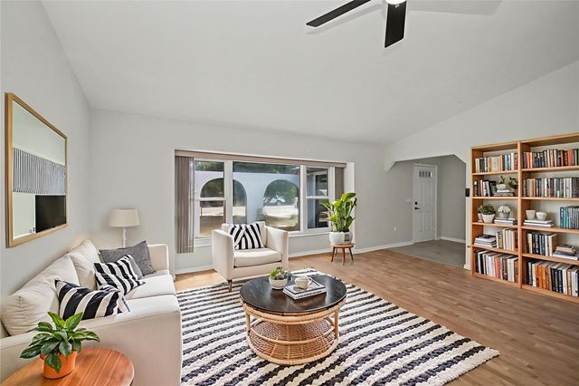 1197 DORCHESTER STREET, Port Charlotte, FL 33952