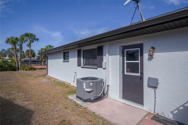 1197 DORCHESTER STREET, Port Charlotte, FL 33952