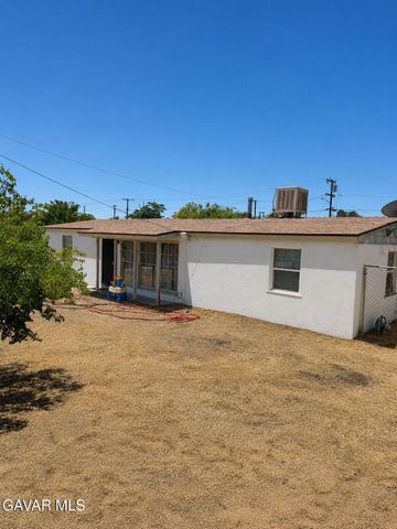 1118 W Ave P-14, Palmdale, CA 93551