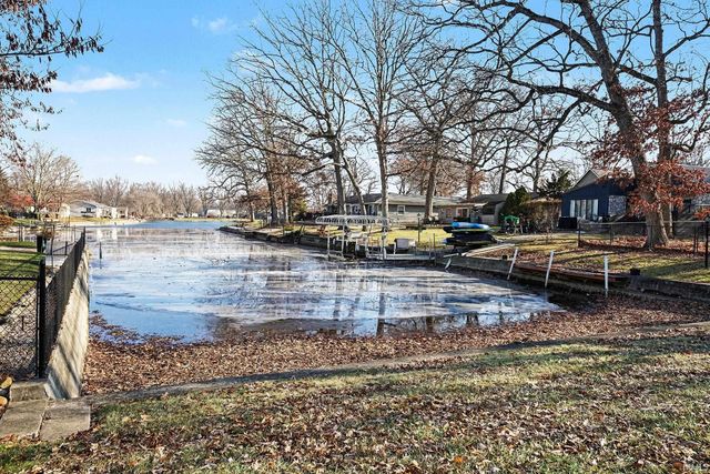 1817 Sunset Drive, Warsaw, IN 46580