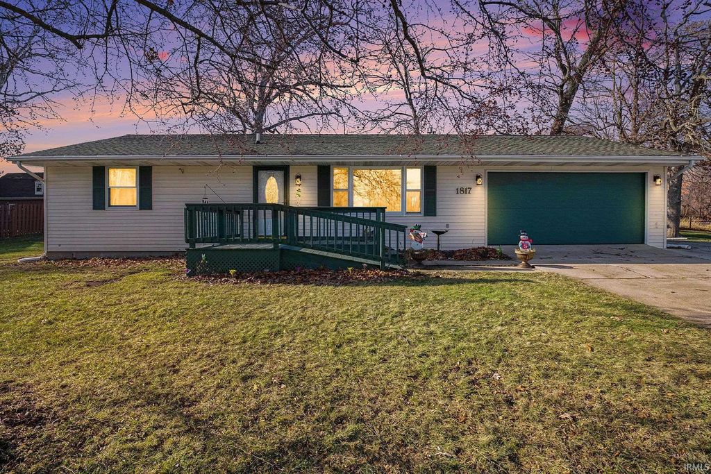 1817 Sunset Drive, Warsaw, IN 46580