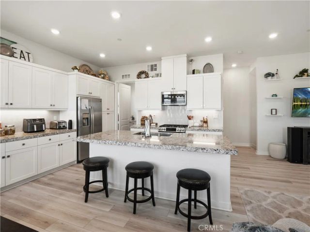 27013 Hummingbird Lane, Valencia, CA 91381