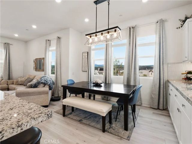 27013 Hummingbird Lane, Valencia, CA 91381